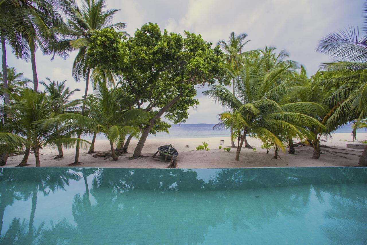 Kiha Beach Hotel Dharavandhoo Bagian luar foto