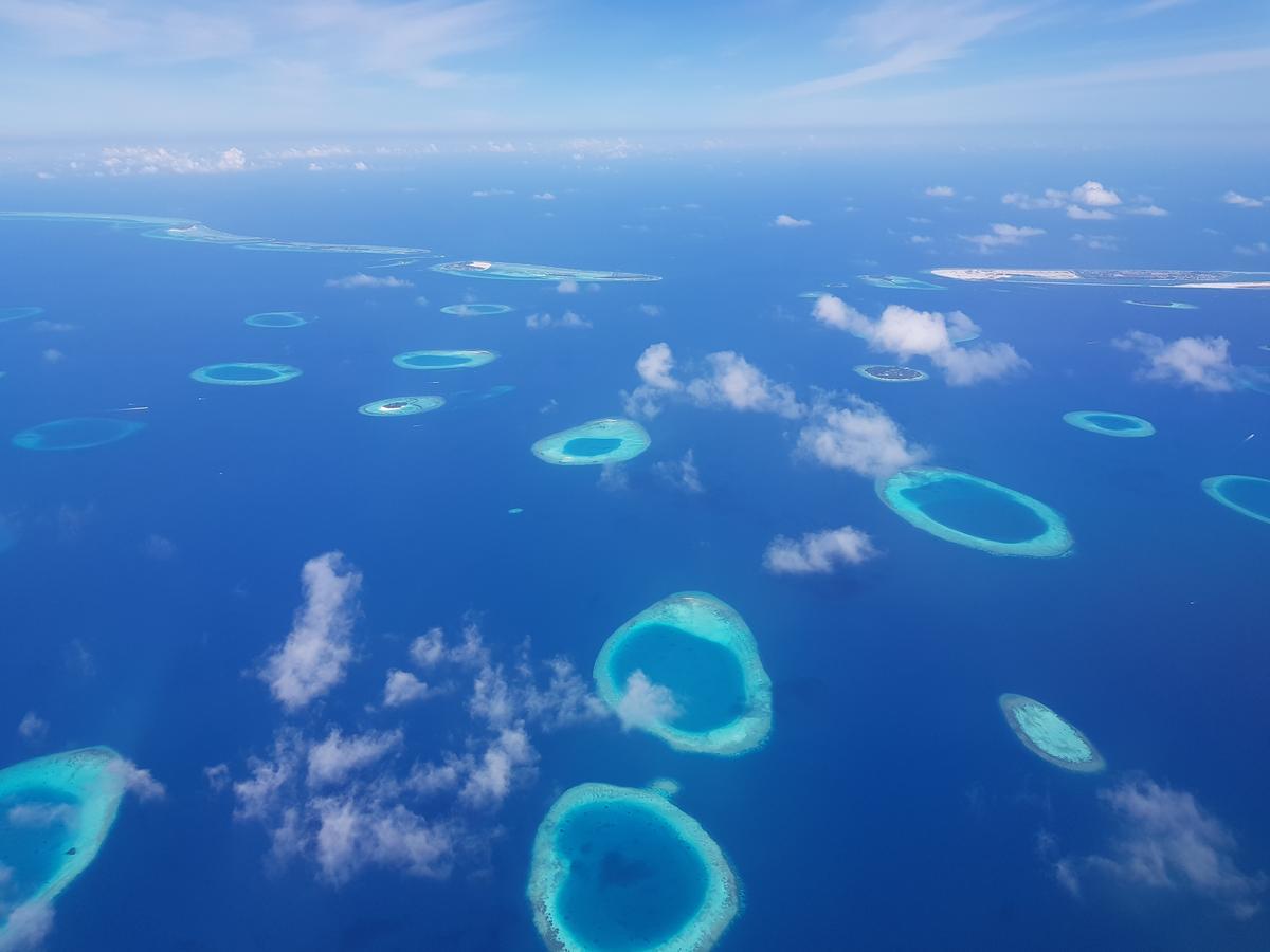 Kiha Beach Hotel Dharavandhoo Bagian luar foto