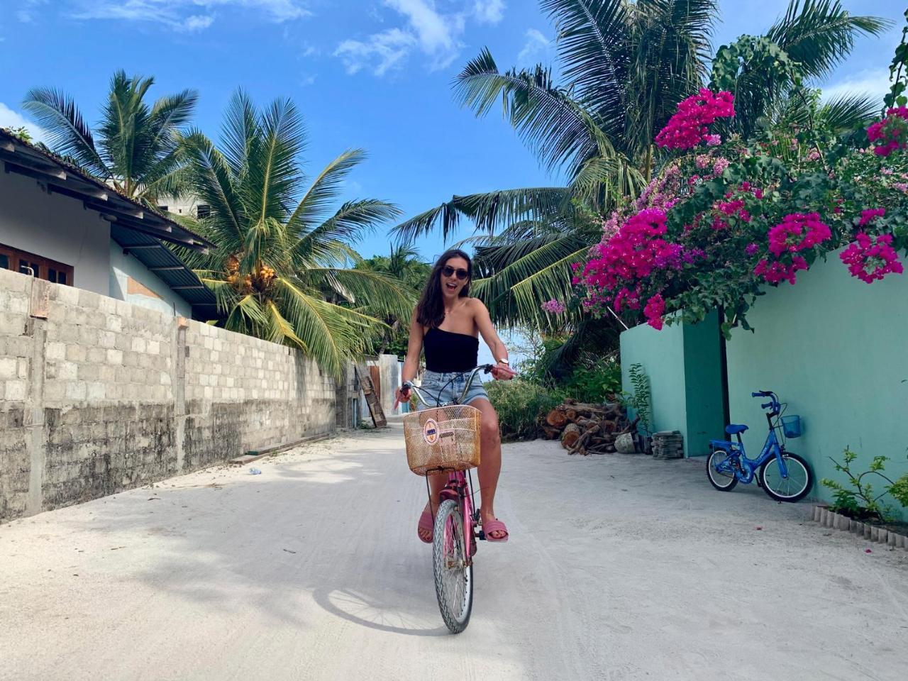 Kiha Beach Dharavandhoo Bagian luar foto